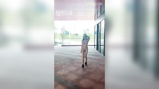 Em đã không thích quay phim lộ mặt mà anh cứ ép 3