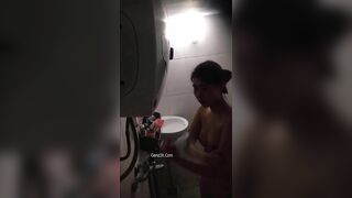 Sex Quay Trộm Em Xóm Trọ Vừa Tắm Vừa Hát Vui Vẻ