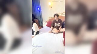 Địt nhau tập thể cùng 3 em rau sinh viên hàng ngon dâm đãng vú to lồn ngon