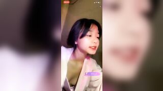 Tiktok Pô Lộ Vú Khi Live