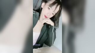 Yến Vy mới lớn bán album + đi khách . Tuổi trẻ tài cao . Dâm từ bé là đây