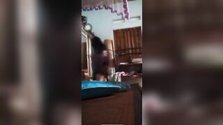 Bị dụ móc lồn