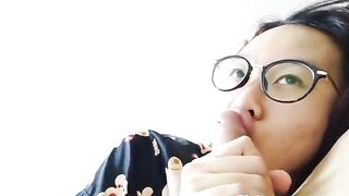 Em sinh viên đeo kính cận mặt dâm bú cặc dâm đãng địt tê lồn siêu dâm