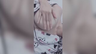 Em Chu thị Vân với sở thích khoe vú trên story
