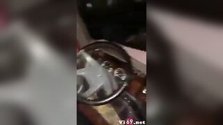 Vừa lái xe ở cao tốc, Vừa Móc lồn HS cấp 3 Vú To Djt nhau trên xe đến nhà nghỉ