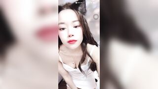 Bigo Live Idol Minacute nhảy show không mặc quần