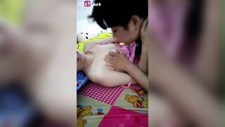 Không chịu địt cứ hôn hít làm em nữ sinh nứng không chịu được 2