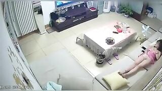 Hack cam gặp mấy em gái dâm nừng lồn thủ dâm móc lồn dâm đãng