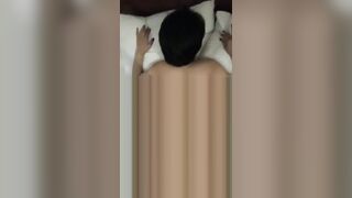 Vừa địt vừa lấy dây lưng đánh em vì chơi bình thường không đủ sướng 2