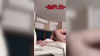 E kính cận địt nhau với b trai trg ks phê quá liên tục thể hiện khuôn mặt dâm đãng