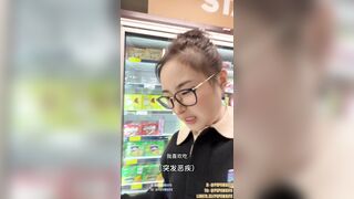 1 ngày hẹn hò cùng e sv xinh đẹp rủ e đi siêu thị về nấu ăn r địt nhau tăng tình cảm