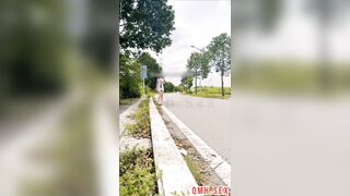 Sáng sớm e Gái Xinh ka6 pUblic Show vú lồn trước mặt người đi đường Gạ djt