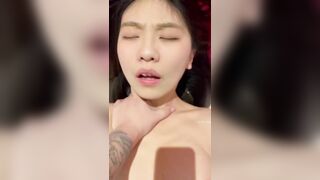 Địt nhau với e họ xinh đẹp trong khách sạn lè lưỡi rên rỉ không ngừng