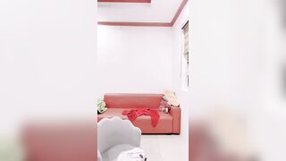 Lê hay dỗi 3