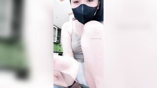 Lê hay dỗi 2