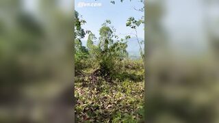 Đưa em gái dâm lên đồi keo địt nhau dâm đãng kích thích lồn ngon