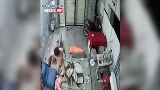 Quay lén, E thợ Cắt Tóc, Bú Cu Tỉa lông chim cho kháchDjt nhau lên đỉnh