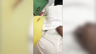 Chú ơi cháu chưa cởi quần: thằng chú địt đứa cháu họ ngay khi nó vừa đi học về
