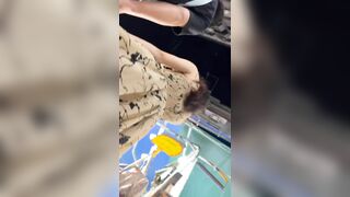 quay lén dưới váy ở TTTM - phần 7