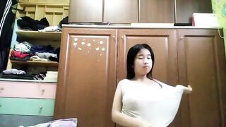 em học sinh lồn múp không lông thủ dâm 2