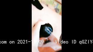 Chị dâu vừa địt với e trai vừa nói chuyện với chông yêu
