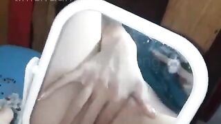 Tự quay video thủ dâm móc lồn trước gương cùng e rau dâm lồn k lông học sinh love8