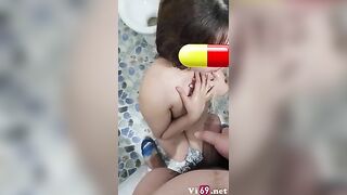 Địt xong anh ny còn bắt quỳ để anh đái lên người