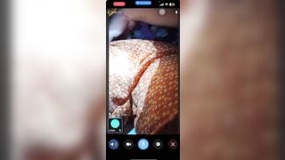 Thằng bạn thân canh vk ngủ say rồi lén gọi video call cho t chiêm ngưỡng.
