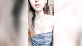 Em họ mình dây xinh đẹp livetream bú cu địt nhau nhân trần bắn ngập lồn với a trai