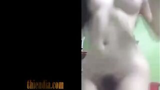 Em nữ sinh Việt vú to căng tròn nhảy sex