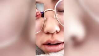 Call video gạ em rau non kính cận học sinh c3 show vú