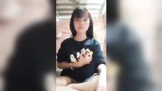 e gái cấp 2