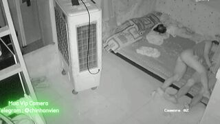 Hack Camera Vợ Dâm Đêm Ngủ Mò Chim Chồng Mơi Địt