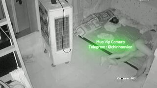Hack Camera Vợ Dâm Đêm Ngủ Mò Chim Chồng Mơi Địt