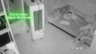 Hack Camera Vợ Dâm Đêm Ngủ Mò Chim Chồng Mơi Địt