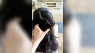 mới sáng sớm mà em đã lôi anh ra địt rồi