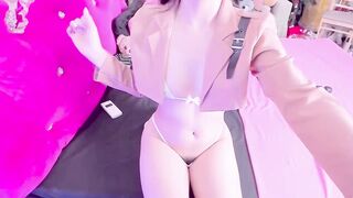 Nàng Anna Gau Live Thủ Dâm SS2 Phần 34