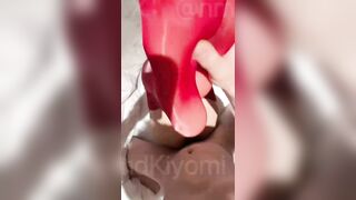 Em sinh viên kính cận ngây thơ ngoan hiền mà lúc lên giường em dâm lạ