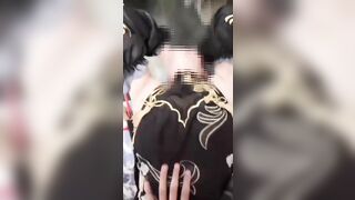 Địt con bạn thâm lồn múp không lông rên la dâm đãng kích thích