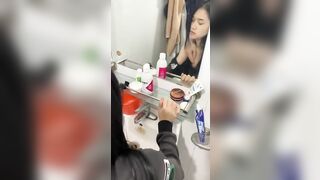 doggy bé học sinh lớp 12 quê đà nẵng trong nhà tắm