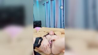 Porfor thủ dâm sướng tê lồn