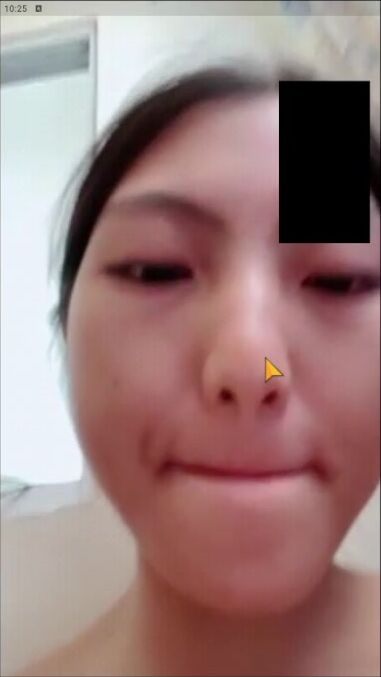 Em gái 2k5 tới tháng