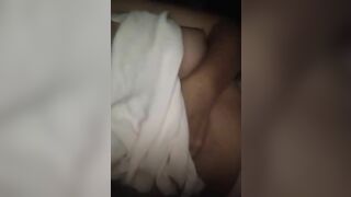 Vẫn là e love8 thích khoe thân đây