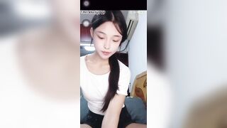Nữ sinh show cặp vú căng tròn mẩy 1