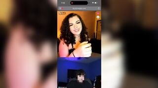 Teen chubby show vú to trên omegle