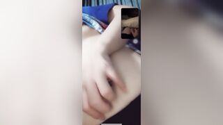 Call cùng em gái dâm đãng vú đẹp. Link lột đồ ai bên dưới
