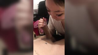 sếp nữ dòi bú cu nhân viện tại phòng làm việc