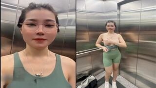 Việt Nam Lan Anh BJ cho fan ngay thang máy