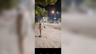 Public bên đường
