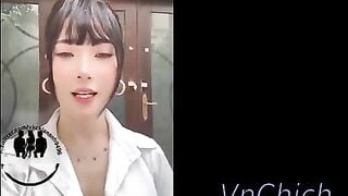 Clip sex vkcklananh9496 Em Lan Anh dâm tặc và anh taxi may mắn - Phần 1